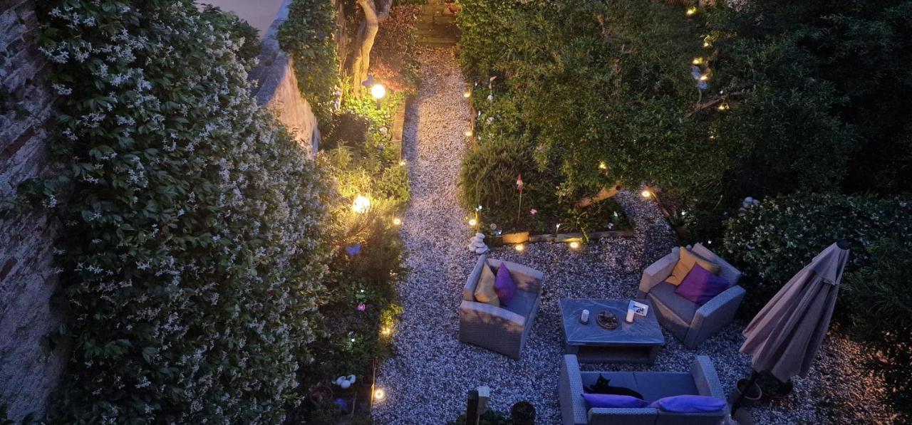 Monica Appartamento Con Giardino Al Ponte Vecchio Florens Exteriör bild